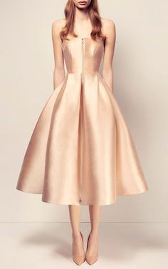 The Maeve Silk Strapless Midi Dress by ALEX PERRY for Preorder on Moda Operandi Midi Dress Outfit, Strapless Evening Dress, Strapless Prom Dresses, Prom Dresses 2017, Alex Perry, Strapless Midi Dress, Beauty Dress, Vestidos Vintage, Dresses For Teens