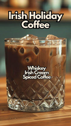 Irish Holiday Coffee Christmas Alcholic Drinks, Cream Cocktails, Irish Cocktails, Cocktail Cards, Honey Cocktail, Holiday Drinks Alcohol, Irish Coffee Recipe, Baileys Recipes, Cocktail Recipes Whiskey