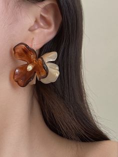 Flower Shape Eardrop Earrings Accessories YELLOW-One_size Red Coffee, Bloom Blossom, Vintage Type, Earrings Accessories, Resin Earrings, Beauty Expert, Delicate Flower, Flower Shape, Modern Jewelry