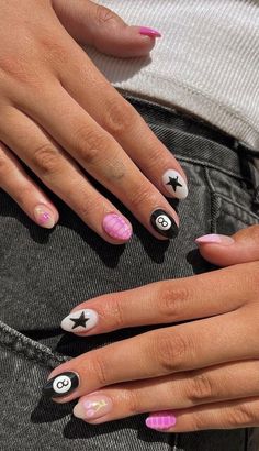 Nail Ideas Short Nails, Short Nails Pink, Nails Spring Break, Nail Design Glitter, Teen Nails, Spring Break Nails, Winter Manicure, Broken Nails