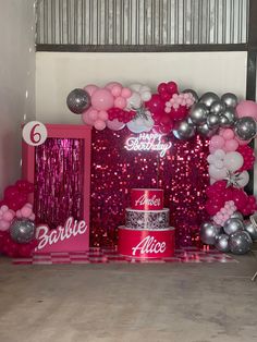 Decoración de barbie
Caja de barbie
Shimmer rosa
Base pastelera 3 niveles
Letrero led Barbie Centerpieces, Barbie Party Decorations, Barbie Birthday Cake, Barbie Theme Party, Barbie Box, Party Setup, 1st Birthday Cakes, Barbie Theme, Barbie Birthday