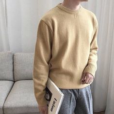 Mashirao Ojiro, Yellow Sweater Outfit, Hufflepuff Outfit, Soft Boy Outfits, Soft Boy Aesthetic, Sweater Outfits Men, Hufflepuff Aesthetic, Yellow Clothes, Aesthetic Outfits Men