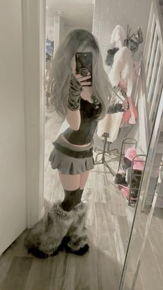 Mini Skirts With Tights Outfits, Alt Egirl Outfits, Cute Goth Outfit Ideas, Skirt Emo Outfit, Skirt Outfits Emo, Revealing Outfit Casual Grunge, Shorts With Tights Outfit Grunge, Emo Bimbocore Outfits, Grunge Cute Outfits