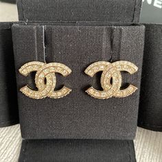 Brand New 2024 Release Code B24 Made In Italy Currently Sold Out! Giftable Designer Diamond Earrings For Anniversary, Designer Diamond Earrings For Gift, Luxury Gold Diamond Earrings Aaa Quality, Vintage Chanel Earrings, Jewelry Chanel, Chanel Pearls, Carved Heart, Gold Chanel, Faux Pearl Earrings