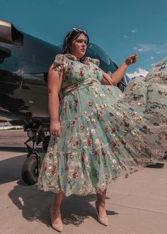 Margaret Dress – JessaKae, summer dress, floral dress, green dress, midi dress, wedding guest dress, fashion, mid size fashion, plus size dress, size inclusive, inclusive fashion, body positivity, plus size, summer dress, fashion shoot, model, photoshoot, women's fashion, OOTD, wedding guest dress, bridesmaid dresses, church dress, engagement dress, wedding, date night, cocktail dress, style, lifestyle shoot Garden Wedding Dress Guest, Plus Size Wedding Guest Dress, Curvy Wedding, Floral Bridesmaid Dresses, Summer Wedding Guests, Celadon Green, Royal Dresses, Green Floral Dress, Empire Dress