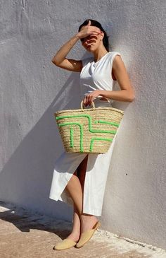 It's a unique straw bag very durable and especially resistant to the use and the passage of time, This straw tote epitomizes the House's vision of elegance and beauty. Sleek and refined,We guarantee this is an authentic handmade 100% natural straw bag made by Artisans crafters designed by 2 skilled designers, it is made of purely Palm leaves in Taza. It can not only be used anywhere you go at the beach, picnics, bachelorette party, wedding or honeymoon but also it gives a flourish and a unique touch of beauty to your outfit. This straw Bag is strong, durable, and will maintain its shape for many years to come. You are freely open to customizing and personalized by lining, leather, and name. It is a truly one-of-a-kind bag. Free Express Shipping Our processing time is 2-3 days, the shipping Lace Camisole Top, Vacation Bag, Gift Totes, Office Bag, Lace Camisole, Straw Tote, Bachelorette Party, Bag Making, Straw Bag