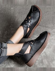 Features: Gender: Women Main Material: Cowhide Heel Type: Thick Upper : Cow Leather Heel Height: Low (1-3 cm) Season: Fall/ Spring/summer Closure Type: Velcro Color: Brown, Black Size:35-40 Click:Shoes size Chart Size Length Cm Inch 35 22.50 8.86'' 36 23.00 9.06'' 37 23.50 9.25'' 38 24.00 9.45'' 39 24.50 9.65'' 40 25.00 9.84'' Spring Black Round Toe Flats, Bohemian Round Toe Flats For Spring, Bohemian Spring Flats With Round Toe, Spring Bohemian Flats With Round Toe, Casual Black Closed Toe Flats, Black Summer Flats With Flat Heel, Summer Black Flats With Flat Heel, Summer Flats With Textured Sole And Round Toe, Black Closed Toe Flats For Beach