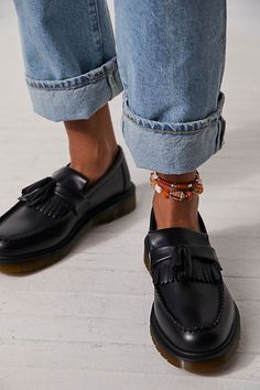 Dr Martens Loafers Outfit, Dr Martens Adrian Loafers, Loafer Outfits Women, Loafers Women Outfit, Adrian Loafers, Loafers Outfit Women, Chunky Loafers Outfit, Doc Martens Loafers, Dr Martens Loafers