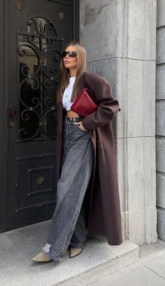 Diner Outfits, Dinner Outfit Casual, Elegantes Outfit Damen, Rok Outfit, Autumn Jacket Women, Latina Outfits, Stylish Work Attire, Corporate Outfits, Women Overcoat