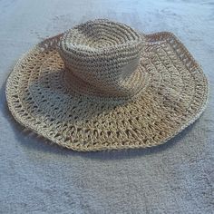 *** Brand New With Tags *** Urban Outfitters Accessories, Floppy Hat, Cowboy Hats, Accessories Hats, Urban Outfitters, Straw, Women Accessories, Brand New, Cream