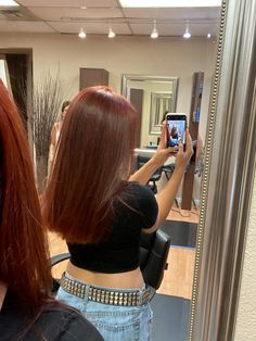 Red Ginger Hair, Aesthetic Pictures Wallpaper, Ginger Red Hair, Selena Gomez Aesthetic, Asthetic Picture Wallpaper, Aesthetic Frases, Aesthetic Face