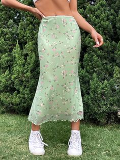 Floral Skirt Outfits, Long Green Skirt, Green Floral Skirt, Flower Skirt, Women Skirts, Floral Midi Skirt, Mesh Skirt, Summer Skirts, Green Skirt