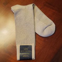 Classic Men's Socks Comfortable Fitted Gray Socks, Classic Fitted Gray Socks, Classic Fitted Beige Socks, Groomsman Socks, Classic Affordable Men's Socks, Luxury Classic Men's Socks, Brooks Brother, Usa Shoes, Blue Lounge