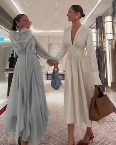 White Dress Fancy, Rebecca Donaldson, Alexandra Malena, Dress Fancy, Elegant Outfit Classy, Church Outfits, Work Looks, Elegant Outfit, Trendy Hairstyles