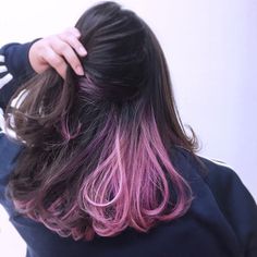 YSOさんのスナップ Hair Dyed Underneath, Brown Ombre Hair Color, Hidden Hair Color, Underlights Hair, Pastel Ombre, Hair Color Underneath, Brown Ombre Hair, Hair Streaks, Hair Ombre