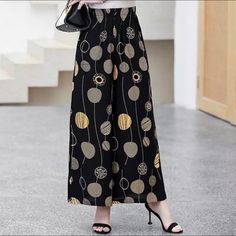 Material: Cotton, Chiffon, Polyester Size: In Inch 2xl: Upper Waist: 25.5-31.5 Length: 34 3xl: Upper Waist: 29.5-35 Length: 35 Black Wide Leg Pants With Elastic Waistband For Spring, Spring Black Wide Leg Pants With Elastic Waistband, Long Beach Wear, Wide Leg Pants Summer, Women Wide Leg Pants, Holiday Dresses Women, Slim Blouse, Off Shoulder Dresses, Culotte Pants