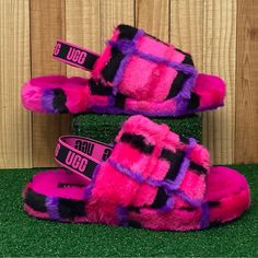 Ugg 113160k Fluff Yeah Checks Pink Slide Slippers Kids Sz 6y Hot Pink Ugg Slippers, Ugg Scuffette Slippers Pink, Purple Shoes Outfit, Teddy Bear Slippers Hot Pink, Ugg Fluff Yeah Slides Pink, Kids Ugg Slippers, Pink Fur Slippers, Pink Slides, Slides For Women