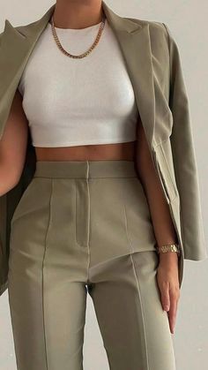 Woman Suit Fashion, Business Outfit, Mode Inspo, Looks Chic, Inspired Outfits, 가을 패션, Work Outfits Women, Professional Outfits, Fancy Outfits