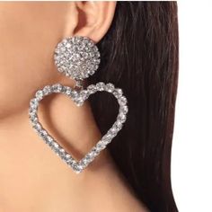 New Fashion European American Hot Design Heart Large Ear Clip Silver Crystal Earrings Women Luxury Luxury Silver Crystal Clip-on Earrings, Luxury Silver Clip-on Crystal Earrings, Silver Crystal Earrings, Alessandra Rich, Heart Shaped Earrings, Heart Drop Earrings, Rhinestone Heart, Fall Jewelry, Silver Crystal