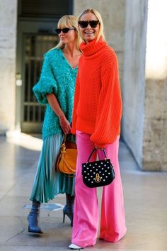 Color Pop Outfit, Pop Of Color Outfits, Colorblock Outfits, Cool Street Style, Colourful Clothes, Colourful Fashion, Mode Prints, Colorful Wardrobe, Colourful Style