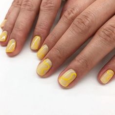 Layered Yellow Squiggle Nails Over Light Yellow Base Fun Nails Neutral, Spring 2023 Nail Trends Gel, Funky Yellow Nails, Yellow Squiggle Nails, Contemporary Nail Art, Dipped Nails Designs, Fun Nails 2023, Short Fun Nails, Graphic Nails