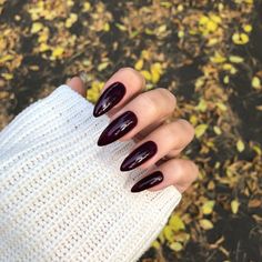 Merlot Nails Acrylic, Deep Color Nails, Red Nails For Fall, Boring Nails, Nails Styles, Witch Nails, Witchy Nails, Nagellack Trends, Black Acrylic Nails