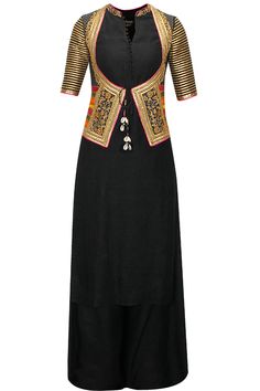 Cotton Kurta Set, Dress Indian Style, Cotton Kurta, Indian Designer Outfits, Indian Attire, Designs For Dresses, Manish