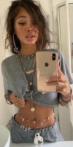 Tai Aysha, Baddie Vibes, Estilo Hippy, Mode Hippie, Outfit Street Style, Take A Selfie, Earthy Outfits, Waist Beads, Looks Street Style