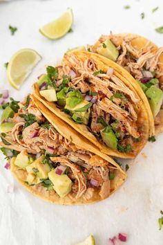 For an easy and tasty meal, try these easy tacos de pollo with chipotle sauce – full of bold flavor and sure to please everyone! Chipotle Chicken Tacos Recipe, Slow Cooker Mexican Recipes, Crockpot Chicken Tacos Recipes, Crockpot Mexican Chicken, Pulled Turkey, Crockpot Mexican, Slow Cooker Salsa, Easy Shredded Chicken, Verde Chicken