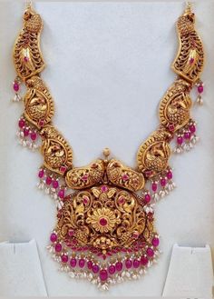 Jewellery South Indian, 2024 Gold, Gold Jewelry Prom, Diamond Earrings Online, Coral Jewelry Set, Wedding Jewellery Designs, Haram Designs, Indian Choker, Bridal Diamond Necklace