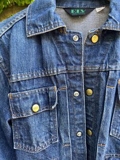 "Vintage 60's 70\"s denim jacket. very good condition. measurements: shoulder seam - shoulder seam       16 1/2 \" armpit - armpit    18\" waist  17\" top of collar to waist   22\"" Retro Fitted Button-up Denim Jacket, Vintage Button-up Denim Vest, Vintage Button-up Medium Wash Denim Jacket, Vintage Medium Wash Button-up Denim Jacket, Vintage Denim Jacket With Snap Buttons And Collar, Vintage Collared Denim Jacket With Snap Buttons, Retro Fitted Denim Jacket, Vintage Button-up Dark Wash Denim Jacket, Vintage Button-up Cotton Denim Vest