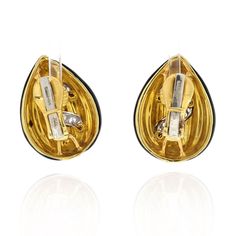 David Webb 18K Yellow Gold Black Enamel And Diamond Tear Drop Earrings. Center Diamond Weight: 0.00Metal Type: Platinum & 18K Yellow GoldMetal Weight: 35.1 gr.Signed: WEBBCondition: Excellent.Stock: RR7793 Era: Edwardian, Contemporary Carrera Y Carrera, David Webb, Tear Drop Earrings, Yellow Rings, Yellow Jewelry, Ring Watch, Vintage Engagement, Tear Drop, Black Enamel