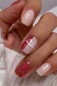 Short Square Nails Design Ideas Christmas, Gel Nail Design For Christmas, Christmas Nails Gift Design, Nude Color Christmas Nails, Christmas Nails Toenails, Short Xmas Nails Red, Simple Gel Nail Designs Short Christmas, Nude And Red Christmas Nails, Simple Nude Christmas Nails