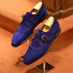 Bespoke+Royal+Blue+Monk+Shoes,+Men's+Dress+Formal+Luxury+Suede+Shoes    Combination+of+polished+and+matte+rubbery+finished+calf+leather+uppers.    1+-+Wide+"Monk+Strap"+Closure+with+perforation+details+and+two+adjustable+buckles.  2+-+Lightly+tapered+plain+toe.  3+-+Leather+lining,+leather+foot+b... Royal Blue Shoes, Quality Leather Boots, Custom Design Shoes, Mens Fashion Smart, Suede Leather Shoes, Simple Shoes, Elegant Man, Dress Formal, Monk Strap