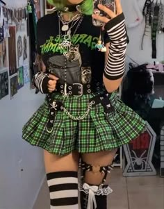 Emo Clothes Female, Green Goth Outfit, Colorful Alt Outfits, Gothic Clothing Aesthetic, Colorful Alternative Fashion, Anime Goth Outfits, Scene Girl