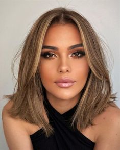 Short Hair For Oval Face Plus Size, Popular Shoulder Length Haircut, Easy Mom Haircut, Hair Color Ideas For Fair Skin, Braids Straight Hair, Long Layered Bob Hairstyles, Hairstyle 2023, Khloe Kardashian Hair, Angled Hair