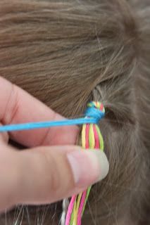 Kara's Creative Place: Great Hair Wraps Tutorial! Now you don't have to pay $2/inch on vacation! Hair Threading Wrap, Hair Wrap Techniques, How To Do A Hair Wrap, Hair Wraps Thread, Thread Hair Wraps, Boho Hair Wrap, Hair Yarn, Wrap Tutorial, Yarn Braids