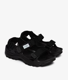 Made in Italy, these sandals by Suicoke have the absolute potential to be your summer companion. Featuring a moulded antibacterial footbed and EVA traction outsoles, your foot is guaranteed to be comfortable and secure thanks to the two Velcro adjustable woven nylon straps and the Velcro adjustable slingback strap. You’ll be oozing style, while taking great care of your feet at the same time.