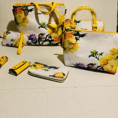 New Beautiful Handbag Set Everything Included Trendy Floral Print Bags For Day Out, Multicolor Floral Print Bags For Day Out, Multicolor Floral Print Bag For Day Out, Vera Bradley Weekender Bag, Silver Clutch Bag, Large Tote Purse, Saddle Handbags, Snake Skin Bag, Marc Jacobs Tote