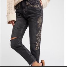 Black Straight Leg With Raw Hem Embroidered Jeans With Beading. High Waisted Nwot- Runs Small, Would Fit A 25/26 Best. 26” Inseam Trendy Embroidered Fall Jeans, Embroidered Dark Wash Jeans For Fall, Fall Season Embroidered Dark Wash Jeans, Casual Embellished Jeans For Fall, Denim Color, One Teaspoon, Embroidered Jeans, Embroidered Denim, Colored Denim