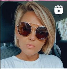 50 SHORT HAIRSTYLES THAT LOOKS SO SASSY - valemoods Chin Length Hair, Bob Haircut For Fine Hair, Hair Affair, Haircuts For Fine Hair, Short Hair Haircuts, Short Blonde Hair, Hair Today, Great Hair, Short Hairstyles