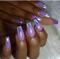 Ombre nails have become a popular trend in recent years, allowing individuals to showcase their creativity and personal style through their manicures. Dark-skinned individuals often face unique challe Irridescent Nails, Holographic Nail Designs, Ombre Chrome Nails, Purple Chrome Nails, Chrome Nails Designs, Lavender Nails