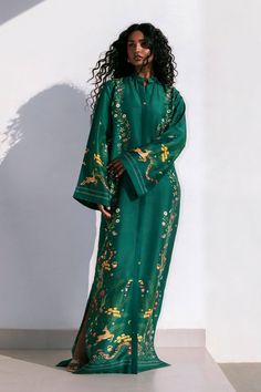 Green Tunic Kurta For Spring, Spring Green Tunic Kurta, Green Spring Tunic Kurta, Spring Green Kaftan With Printed Motifs, Traditional Green Kurta With Floral Print, Traditional Green Floral Print Kurta, Green Long Kurta For Spring, Traditional Green Floral Print Kaftan, Traditional Green Floral Kaftan