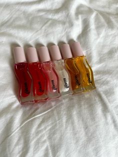 #gisou #lipoil #myfavorites #aesthetic Gisou Aesthetic, Lip Oils, Lip Care Routine, Makeup List, Sephora Skin Care, Makeup Package, Gloss Labial, Fancy Makeup