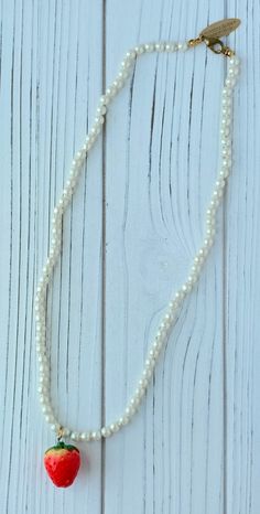 Cream Pearl Single Strand Beaded Necklace, Pearl Beaded Necklace With Lobster Clasp, Single Strand Pearl Necklace For Beach, Beaded Long Pearl Necklace For Gift, Cream Pearl Chain Necklaces With Round Beads, Single Strand Pearl Beaded Necklace For Beach, Cream Pearl Necklace With Charm As A Gift, Round Bead Pearl Necklace For The Beach, Pearl Necklace With Round Beads For Beach