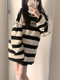 School Uniform Outfits, Old Outfits, Cute Selfie Ideas, Pretty Dresses, Korean Fashion, Fashion Looks