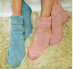 Cosy bed socks for adults Pink design fits 9 inches (adjustable) length foot Blue design fits 13 inches (adjustable) length foot Needles required 4.5mm 4mm 3.75mm Yarn type double knitting Please note this is a digital download of the pattern and not the finished item. Your pattern download Yarn Weight Chart, Socks Knitting Pattern, Socks Knitting, Vintage Socks, Bed Socks, Easy Knit, Patterned Bedding, Medium Weight Yarn, Sock Knitting Patterns