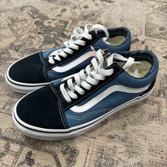 Vans Old Skool Navy Sneakers Size 7 New With Tags. Trendy Blue Sneakers For Skateboarding, Trendy Blue Skateboarding Sneakers, Navy Casual Vans Sneakers, Casual Navy Vans Sneakers, Spring Blue Sneakers For Skateboarding, Blue Outfit Women, Vans Old Skool Navy, Navy Blue Outfit, Navy Sneakers