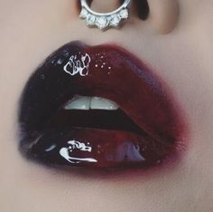 Oval Nails Matte Make Up, Basic Makeup Tutorial, Ombre Lip, Lip Art Makeup, Vampire Makeup, Dead Girl, Beautiful Lipstick, Horror Makeup, Melt Cosmetics