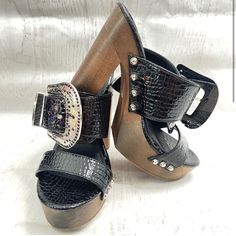 Good Condition Black Party Platform Clogs, Black Round Toe Clogs For Party, Rodeo Chic, Poster Girl, Western Buckles, Women Poster, Clog Heels, Brown Fashion, Mule Clogs